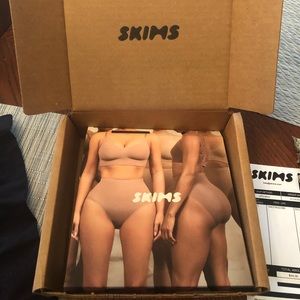 Skims black s/m sculpting high waist brief